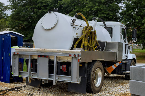 Portable Toilet Options We Offer in Weldon Spring, MO