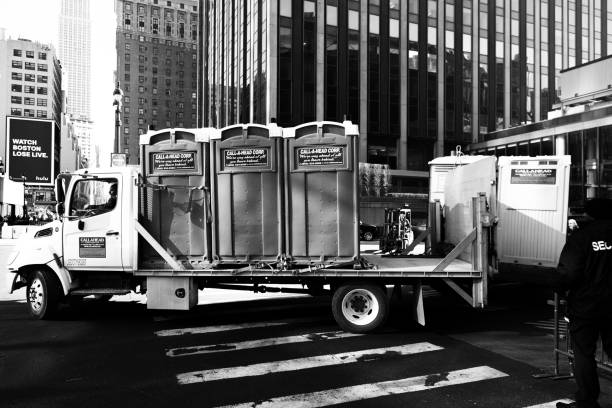 Best Portable restroom trailer rental  in Weldon Spring, MO